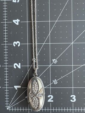 Brighton’s Silver Oval Pendant Necklace